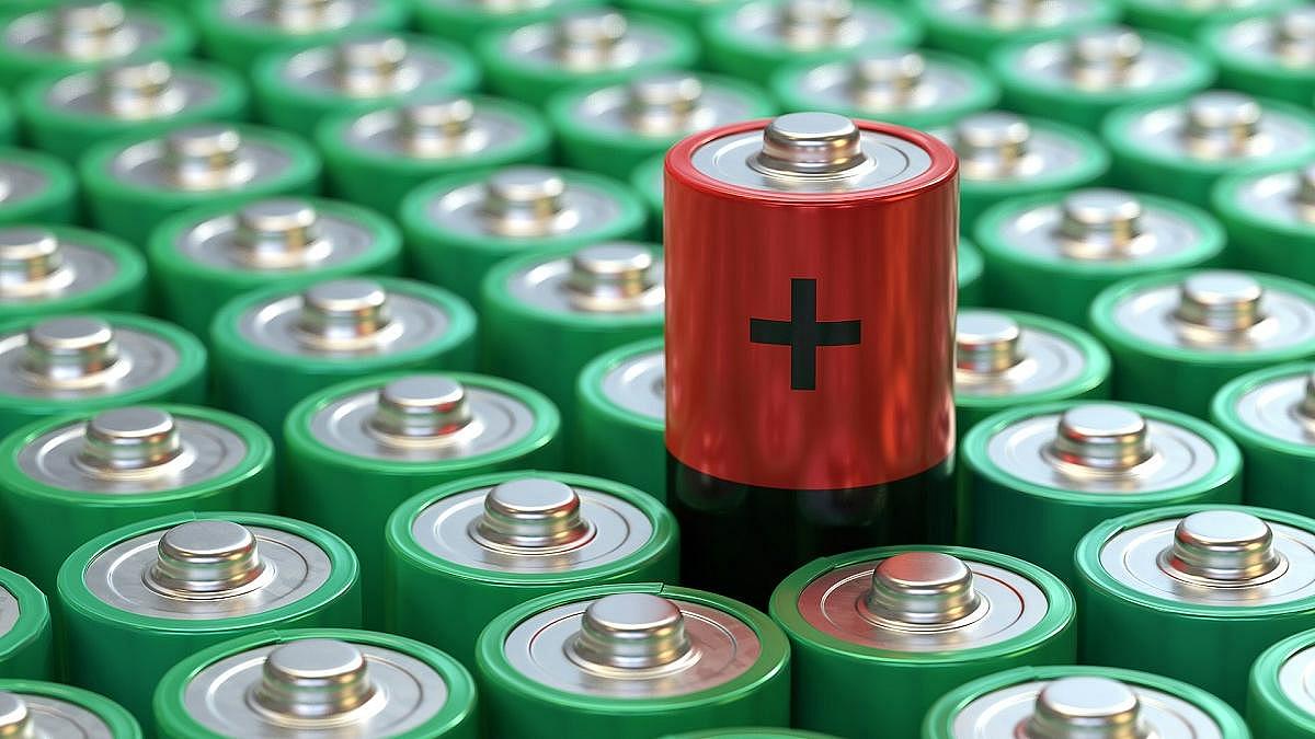 Viele Batterien nebeneinander von oben gesehen