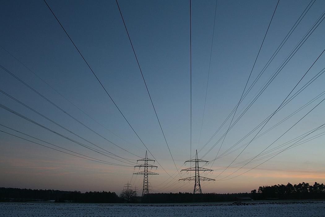 In Europa ist der Stromhandel für größere Schwankungen verantwortlich als die Einspeisung von Erneuerbaren Energien. Das haben Forscher am Göttinger Max-Planck-Institut für Dynamik und Selbstorganisation herausgefunden. (Foto: <a href="https://pixabay.com/" target="_blank">pixabay</a>, <a href="https://creativecommons.org/publicdomain/zero/1.0/deed.de" target="_blank">CC0 1.0</a>)