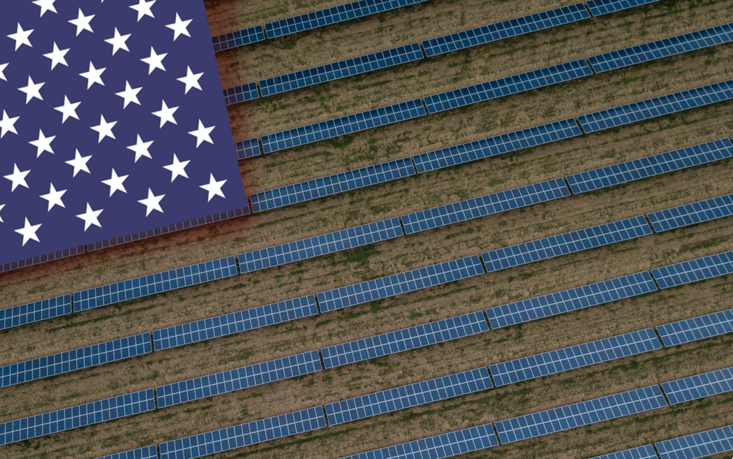 USA-Flagge vor Solarpark