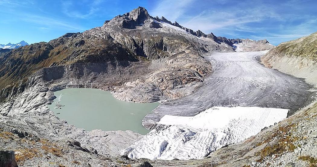 Alpengletscher mit Gletschersee