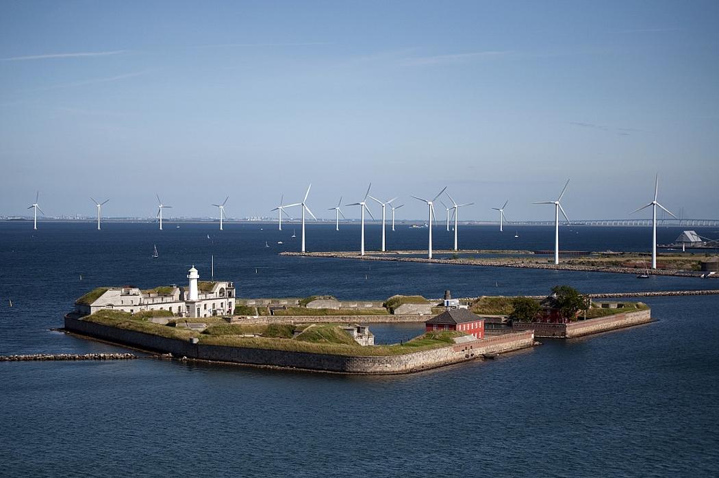 Windkraftanlagen vor der dänischen Küste